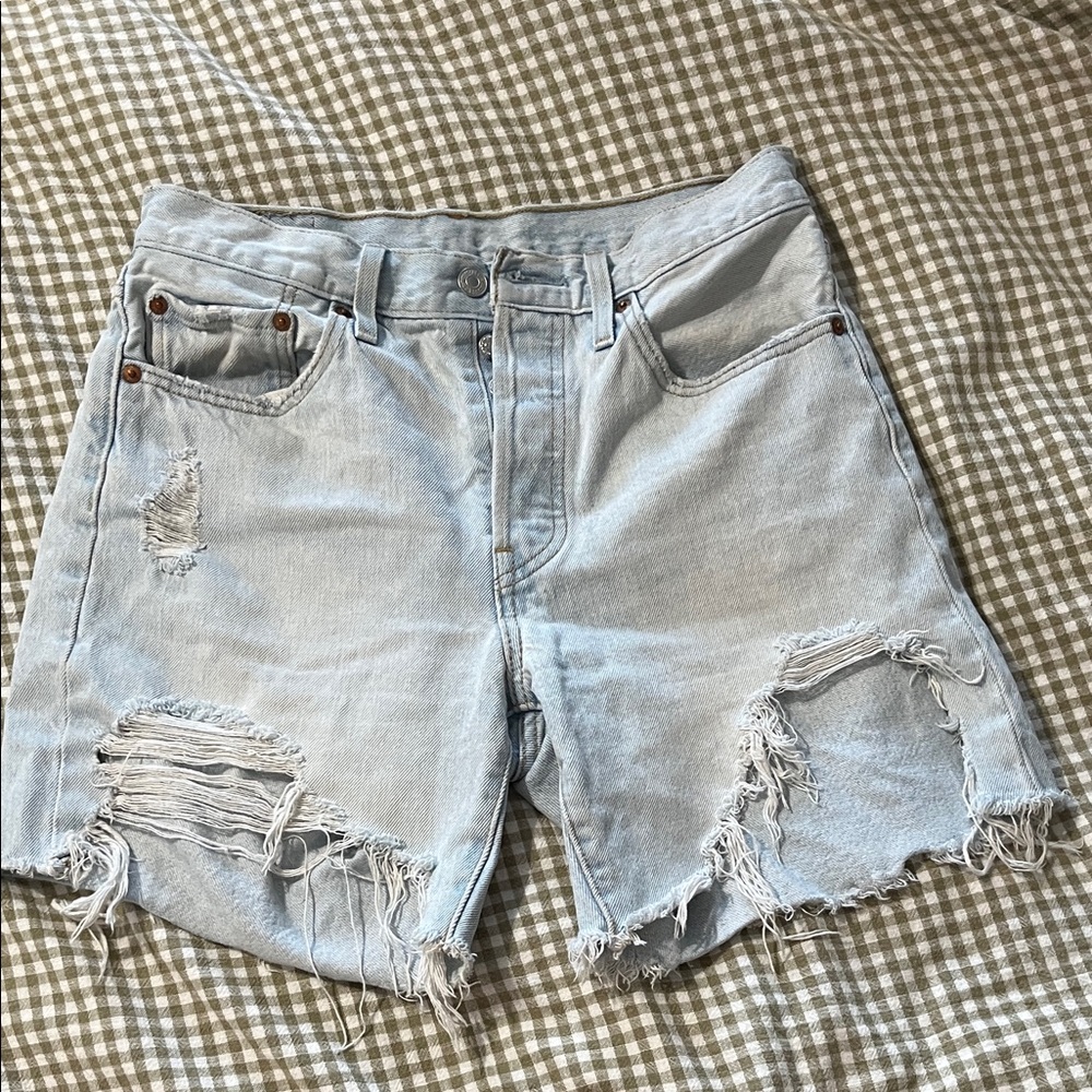 Levi’s Light Wash Distressed High-Rise 5”Women’s Denim Shorts